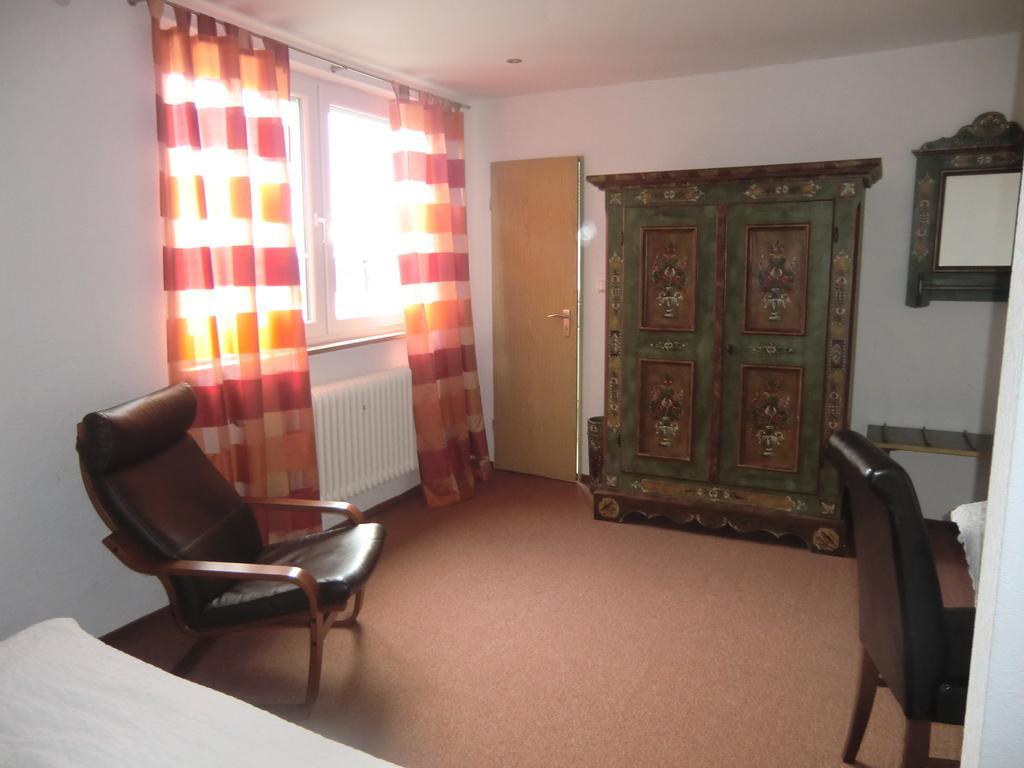 Hotel Zrenners Garni วาล์ดซัสเซน ภายนอก รูปภาพ